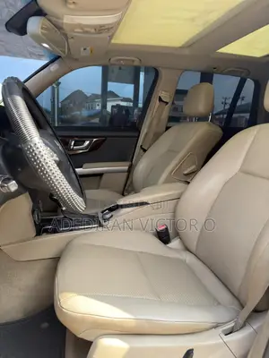 Mercedes-Benz GLK-Class 350 4MATIC 2010 Red