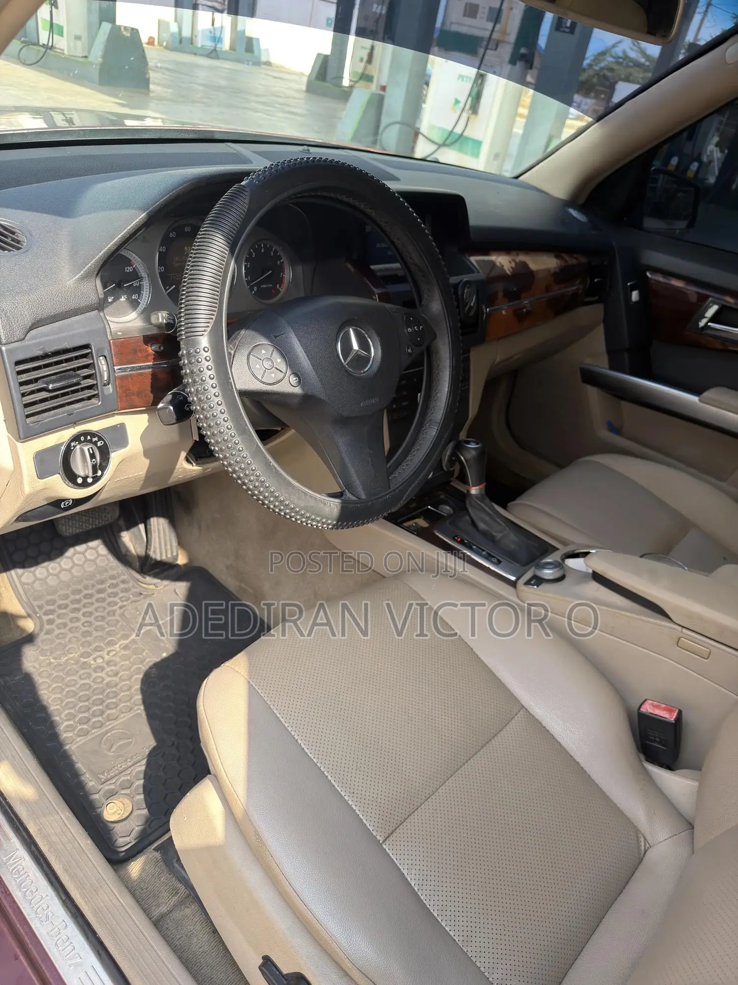 Mercedes-Benz GLK-Class 350 4MATIC 2010 Red