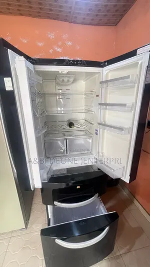 Hotpoint Side by Side Fridge and Freezer