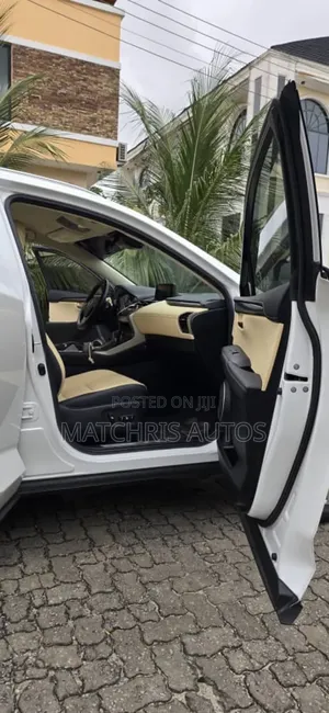 Lexus NX 300 AWD 2019 White