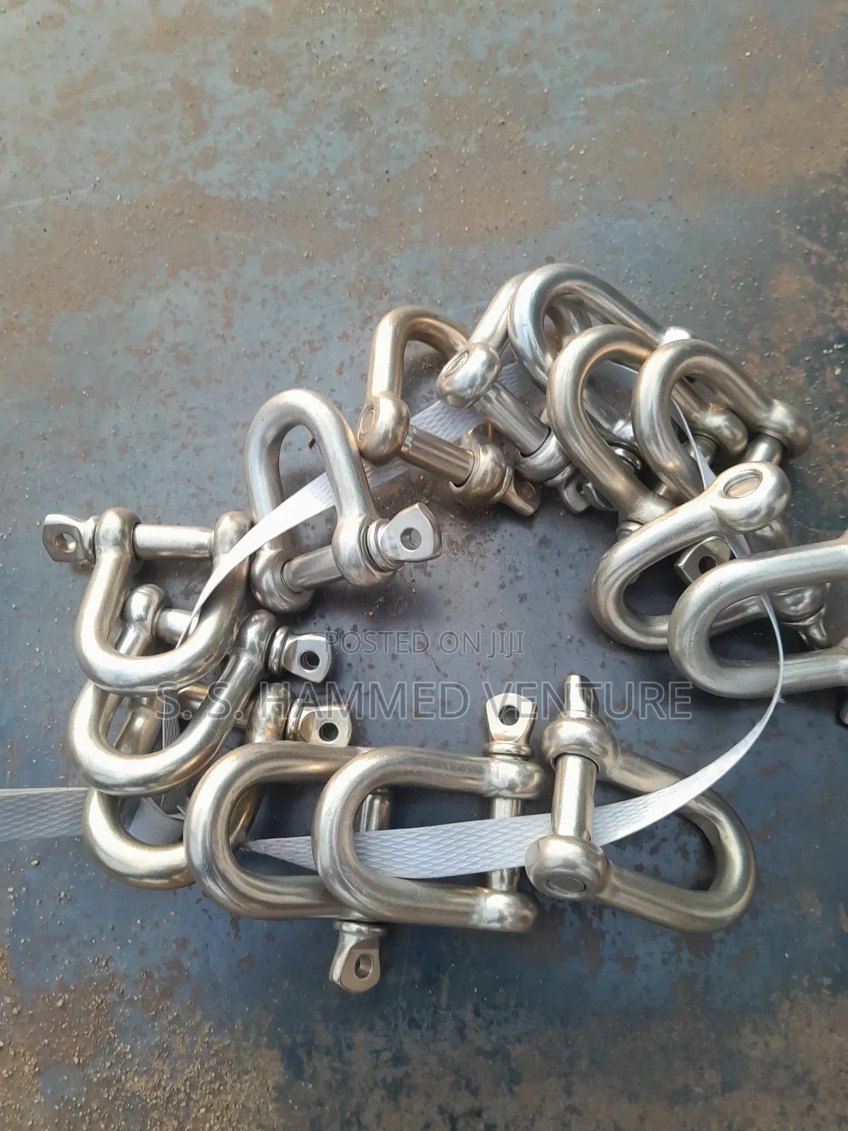 12 Mm Thickness ( D Shackle) ( 304 Stainless).