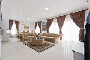 A Tastefully Furnished and Fully Equipped 3 Bedroom Penthouse