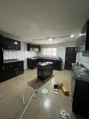 4bdrm Bungalow in Alalubosa Gra for rent