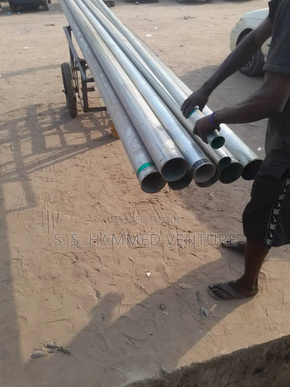 2 Mm Thickness by 2" Gavalnized Round Pipes