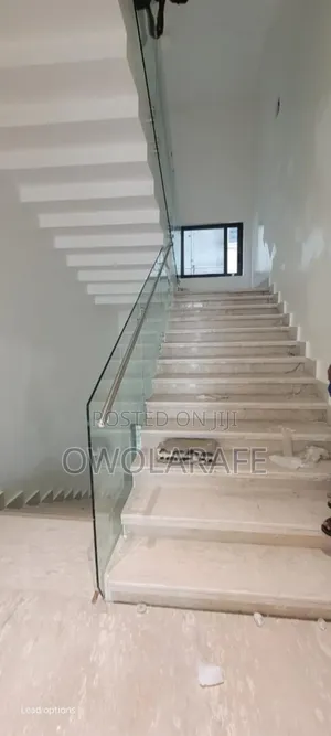 Harmony Frameless Glass Handrail 020