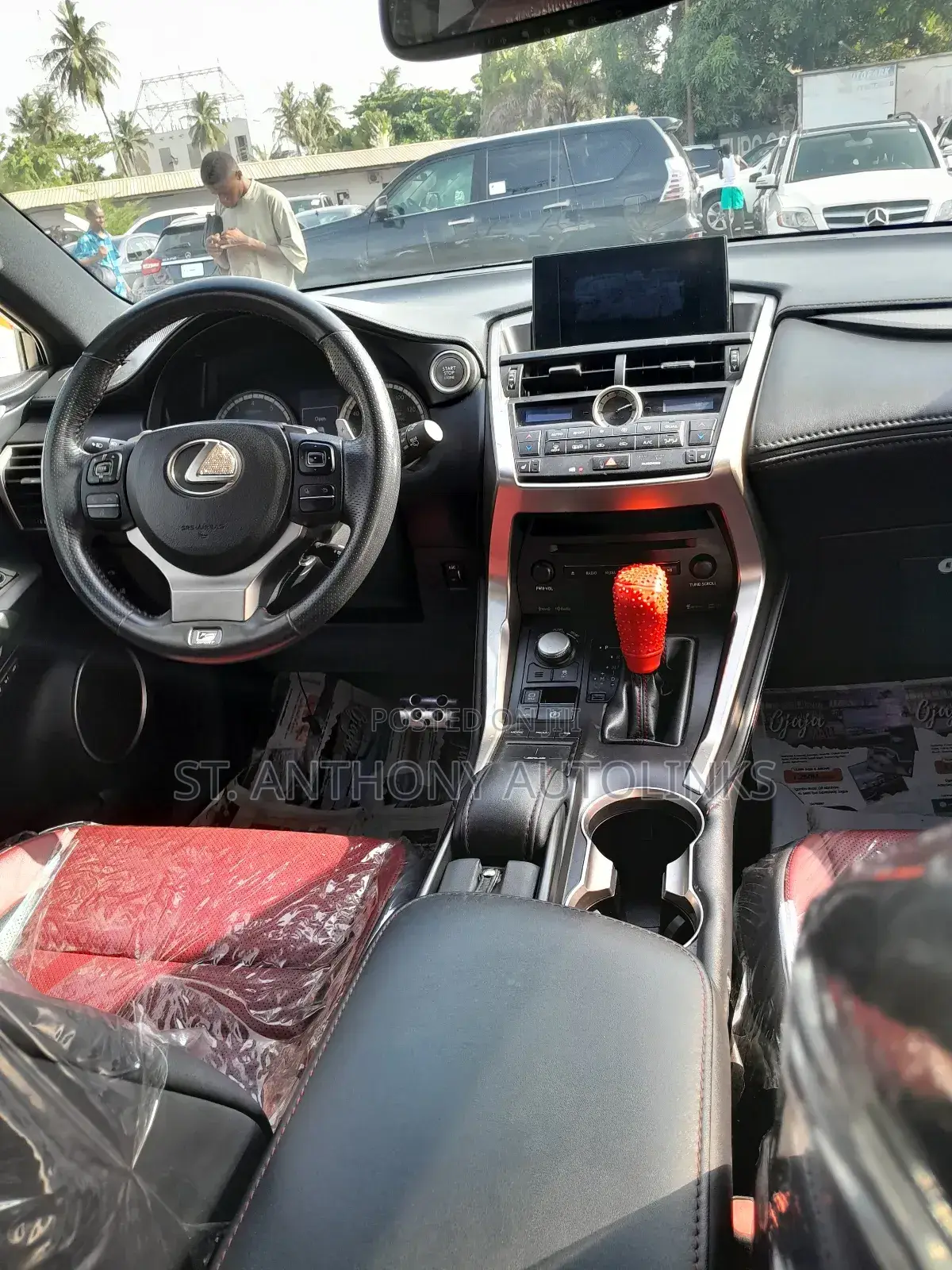 Lexus NX 300h AWD 2018 Silver