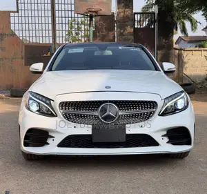 Mercedes-Benz C300 Luxury 4Matic Sedan AWD (2.0L 4cyl 7A) 2016 White