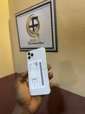 Apple iPhone 11 Pro Max 64 GB White