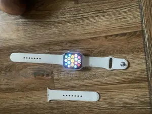 Urgent Sell Apple Watch Series 8 Very Clean