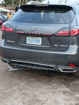 Upgraded Back Bumper Rx 350 2010 Upgraded to 2020