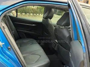 Toyota Camry XSE (2.5L 4cyl 8A) 2019 Blue