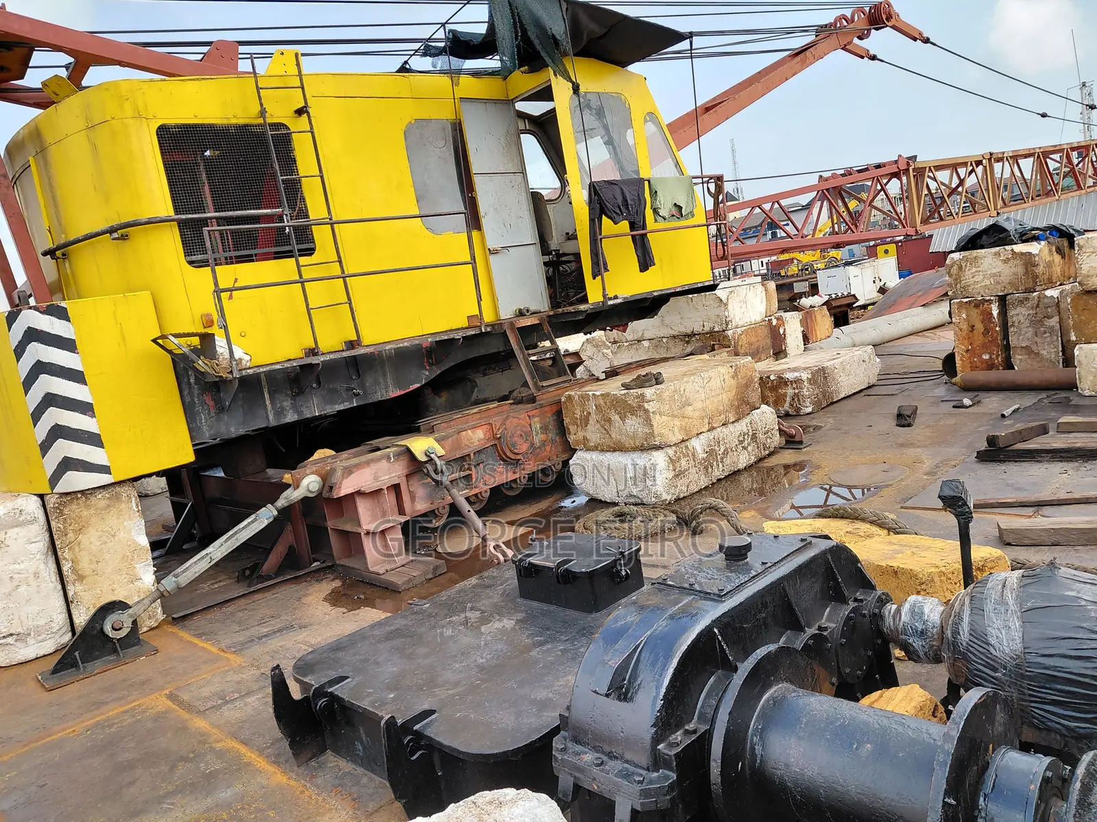 Lay-Barge for Lease