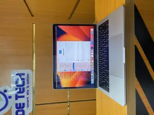 Laptop Apple MacBook Pro 2017 16GB Intel Core i5 SSD 256GB