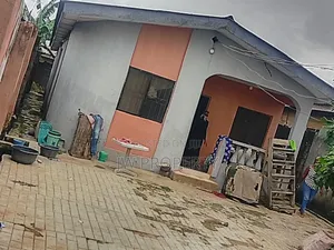 4bdrm Bungalow in Ijegun for sale
