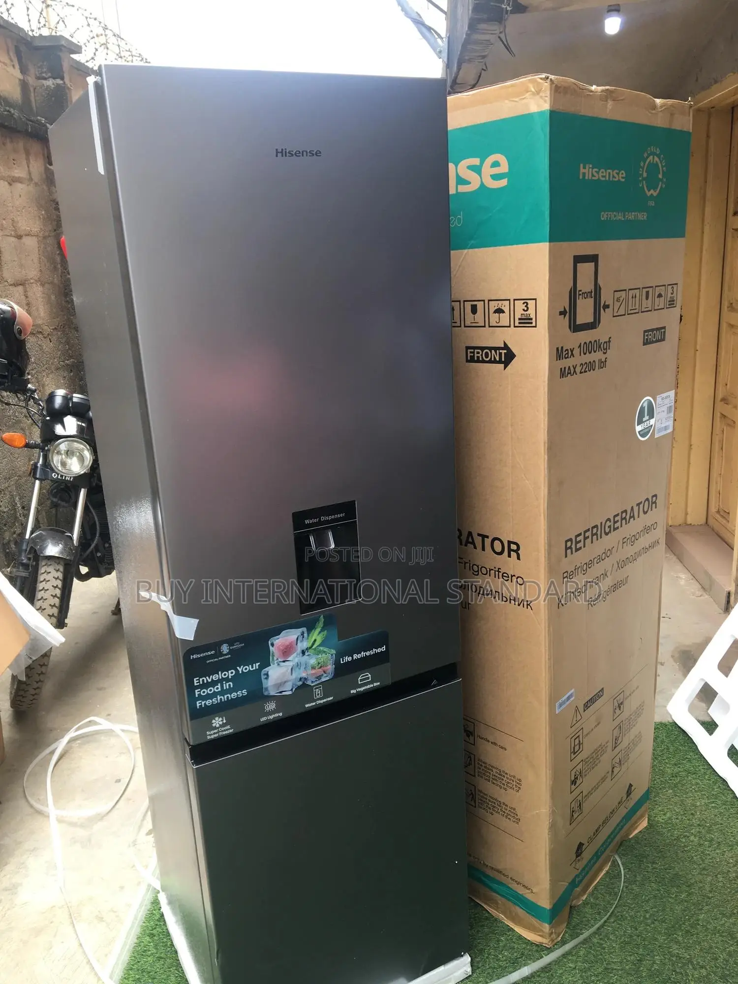 Hisense 264 L Kitchen Refrigerator Bottom Mount