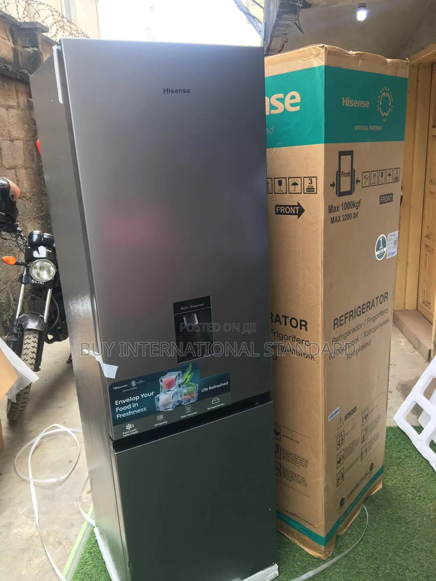 Hisense 264 L Energy Efficient Bottom Freezer