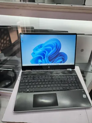 Laptop HP Pavilion 15-Cs3063cl 8GB Intel Core I5 HDD+SSD 1T