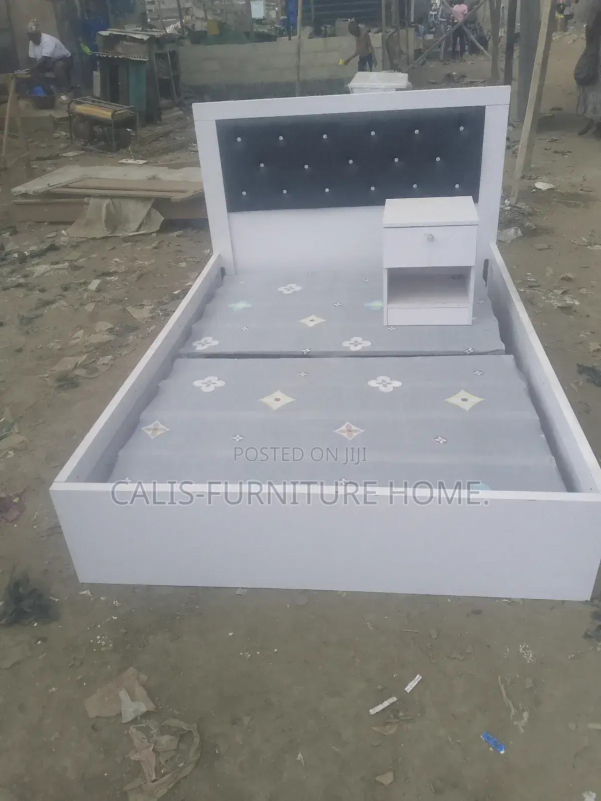 6ft X 4.5ft Bedframe. Off-White