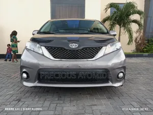 Toyota Sienna 2013 Gray