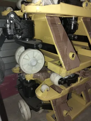 Industrial Hand Pallet Truck