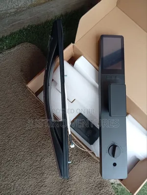  Smart Door Lock