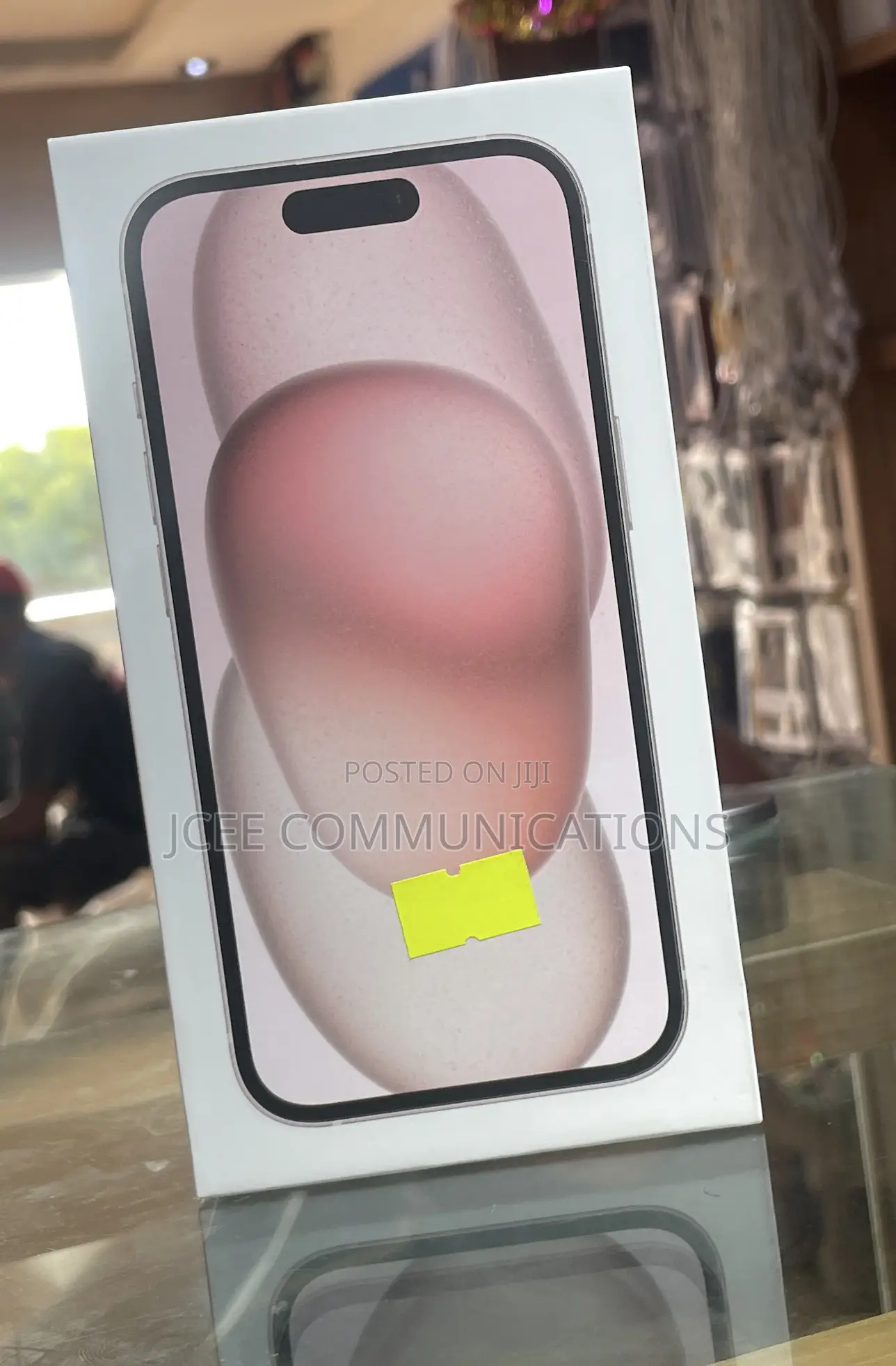 New Apple iPhone 15 128 GB Pink