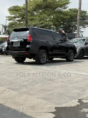 Toyota Land Cruiser Prado 2019 Black