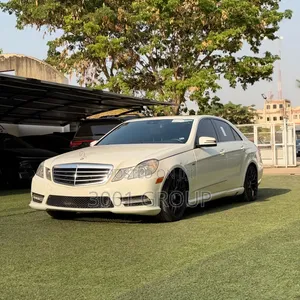 Mercedes-Benz E350 Base 4dr 4Matic Sedan AWD (3.5L 6cyl 7A) 2012 White