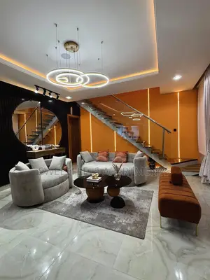 Luxury 2 Bedroom Maisonette