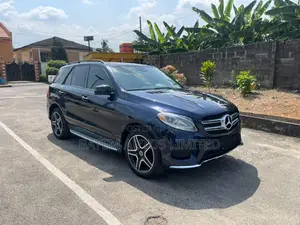 Mercedes-Benz GLE-Class GLE 350 2018 Blue