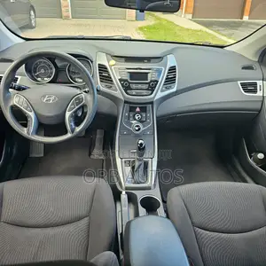 Hyundai Elantra 2015 White