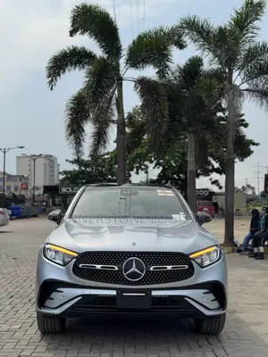New Mercedes-Benz GLC-Class GLC 300 4MATIC AWD 2024 Silver
