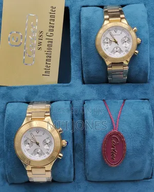*Cartier‐Style Unisex Chain‐Link Quartz Chronograph