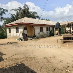 8bdrm Block of Flats in Ilekpo By Bustop, Badagry for sale