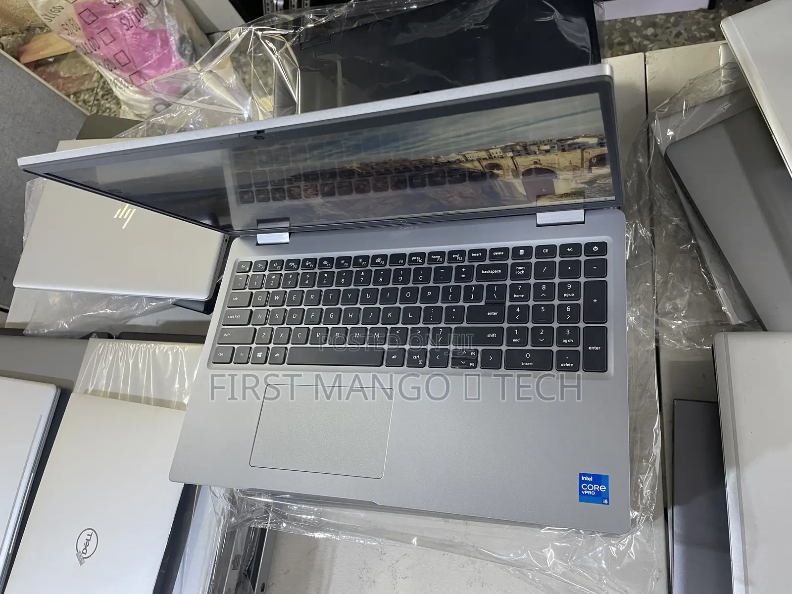 Laptop Dell Precision 3561 16GB Intel Core i5 SSD 256GB