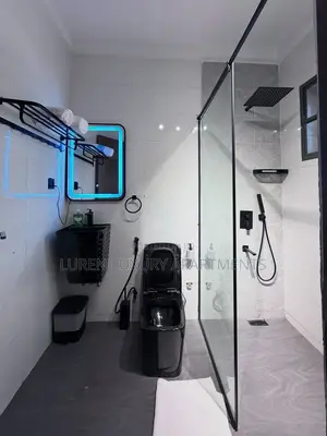Elegant 2 Bedroom + Cinema Winery