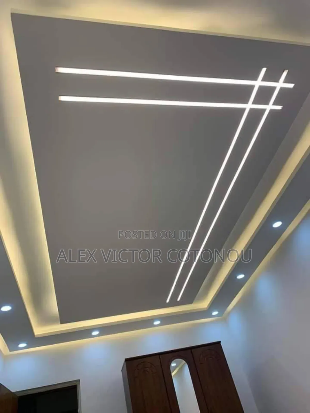 Ceiling Pop