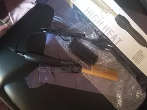 Ultraglow Hot Press Comb