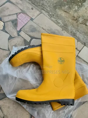 Yellow Rainboot (Safety)