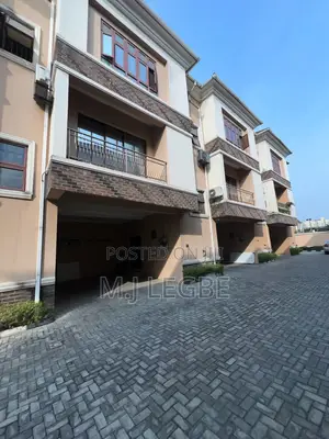 4bdrm Duplex in Jakande, Lekki for sale