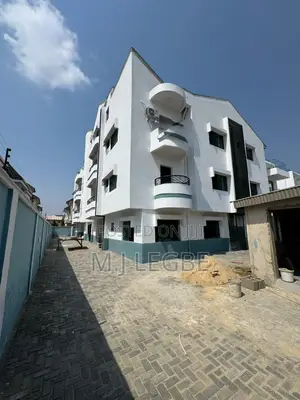 1bdrm Apartment in Chevron, Lekki for rent