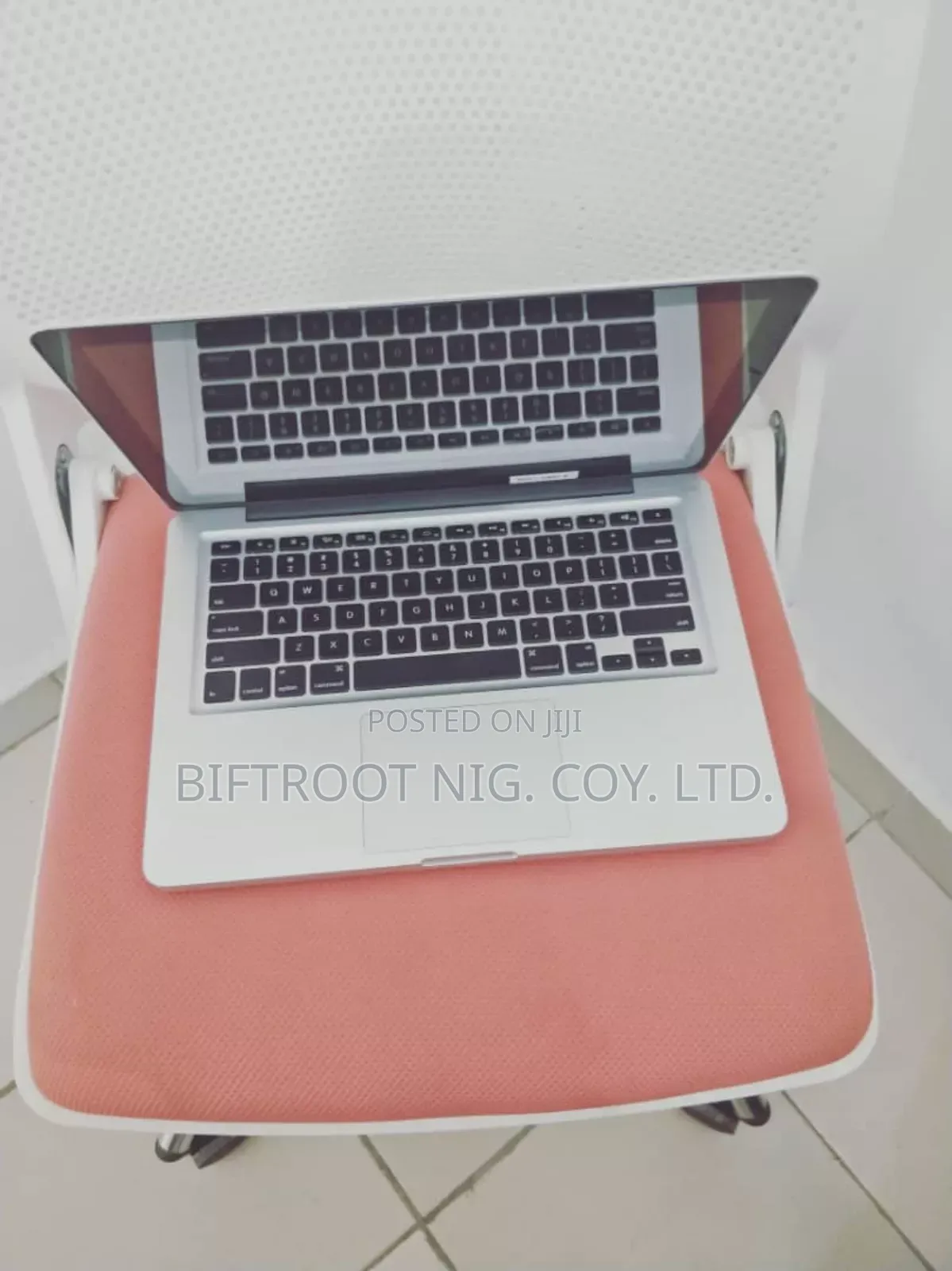 Laptop Apple MacBook 2012 8GB Intel Core i5 SSD 500GB