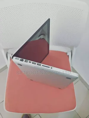 Laptop Apple MacBook 2012 8GB Intel Core i5 SSD 500GB