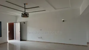 3bdrm Block of Flats in GRA Phase 2 / Port-Harcourt for rent