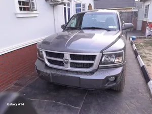 Dodge Dakota Extended Cab 4x4 TRX 2011 Gray
