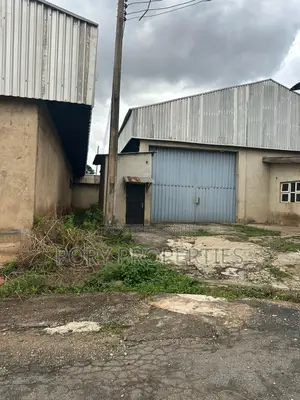 Commercial Defunct Factory for Sale