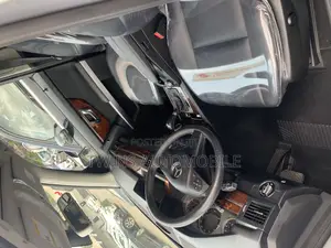 Mercedes-Benz GLK-Class 350 4MATIC 2012 Gray