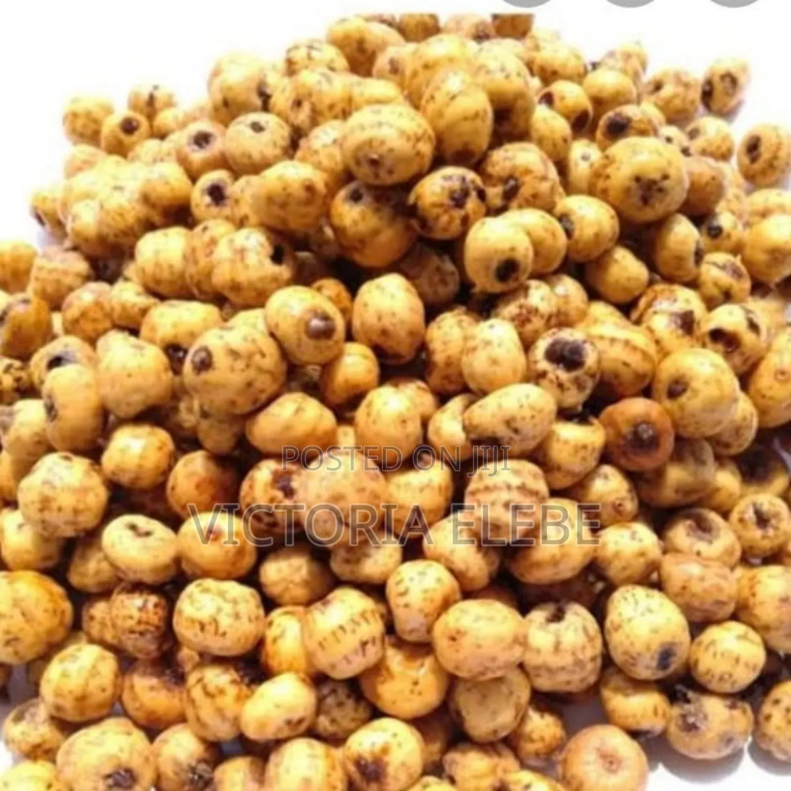 Dates Powder. Tigernut Powder
