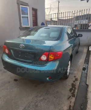 Toyota Corolla LE 4dr Sedan (1.8L 4cyl 4A) 2010 Green