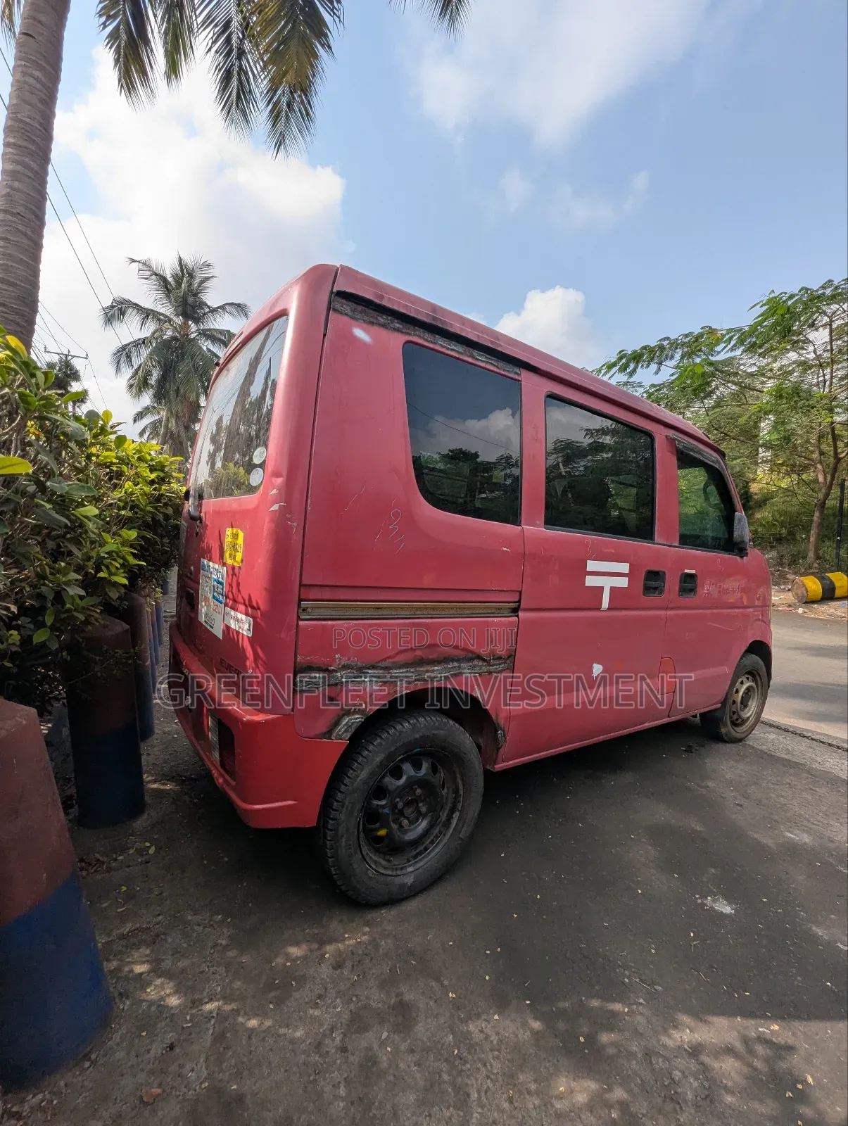 Suzuki APV Minibus 2010 Red